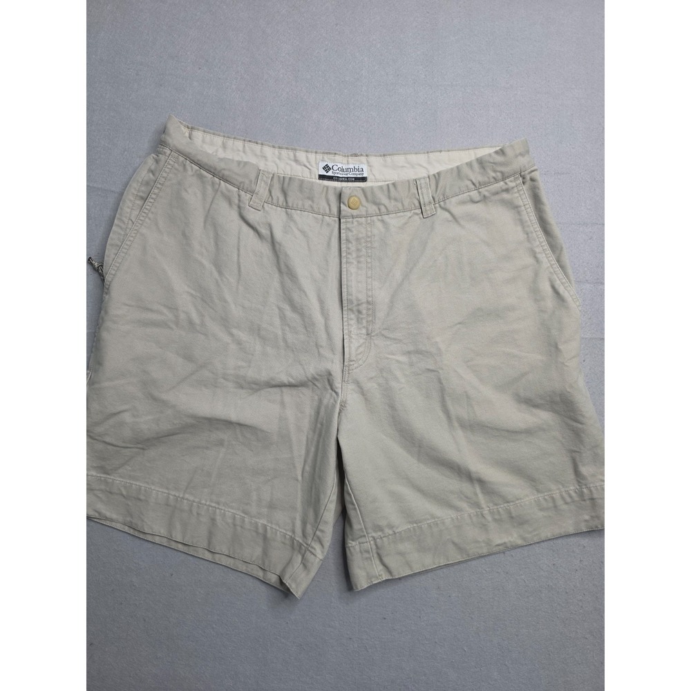Columbia Chino Shorts Men's‎ 38 Beige 100% Cotton Logo Utility Pocket Flat Front